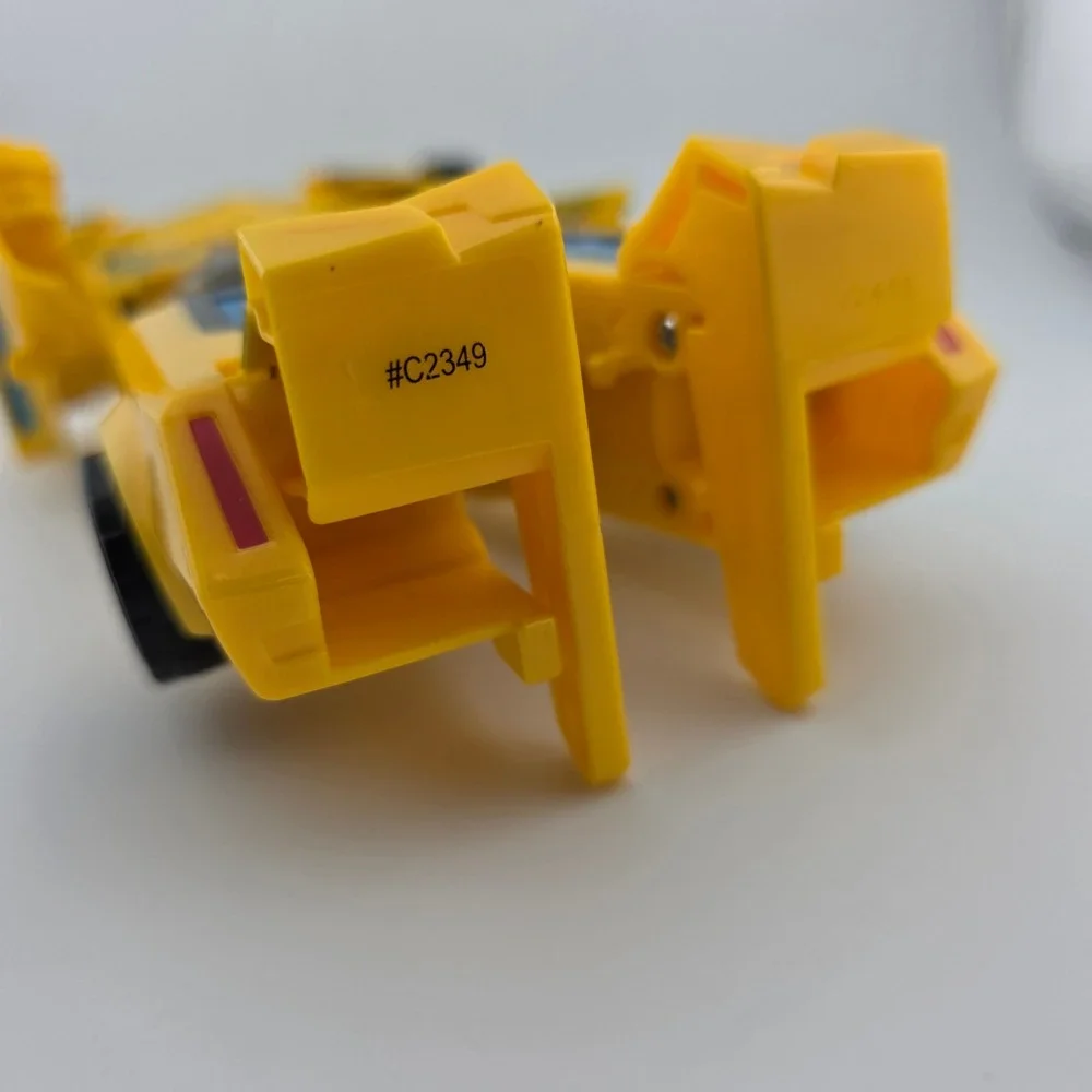 Transformers Robots‎ in Disguise Bumblebee Action Figure Yellow Blue Hasbro